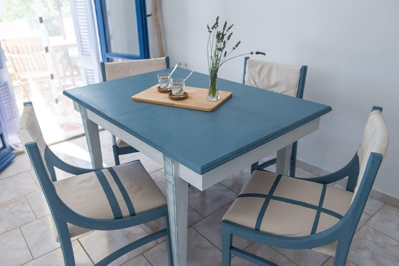 Aquarella-Stylish Veranda Apartment In Centre Of Poros Town 外观 照片