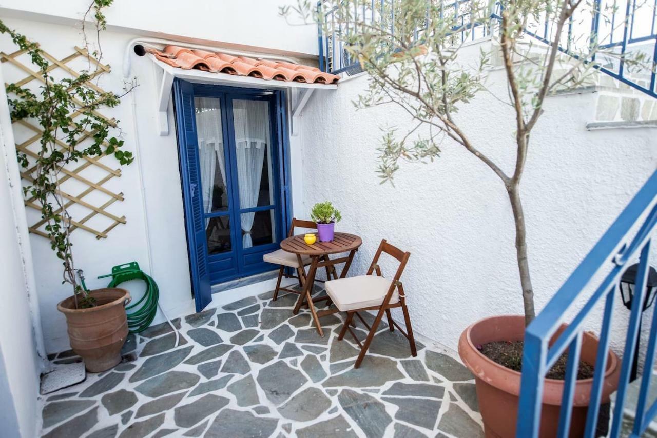 Aquarella-Stylish Veranda Apartment In Centre Of Poros Town 外观 照片