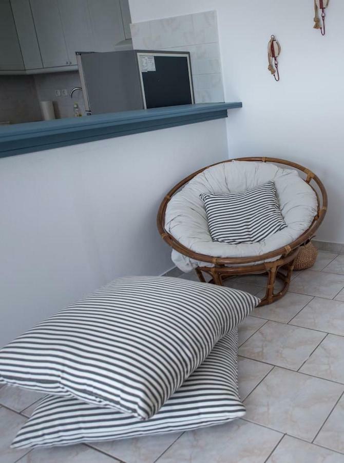Aquarella-Stylish Veranda Apartment In Centre Of Poros Town 外观 照片