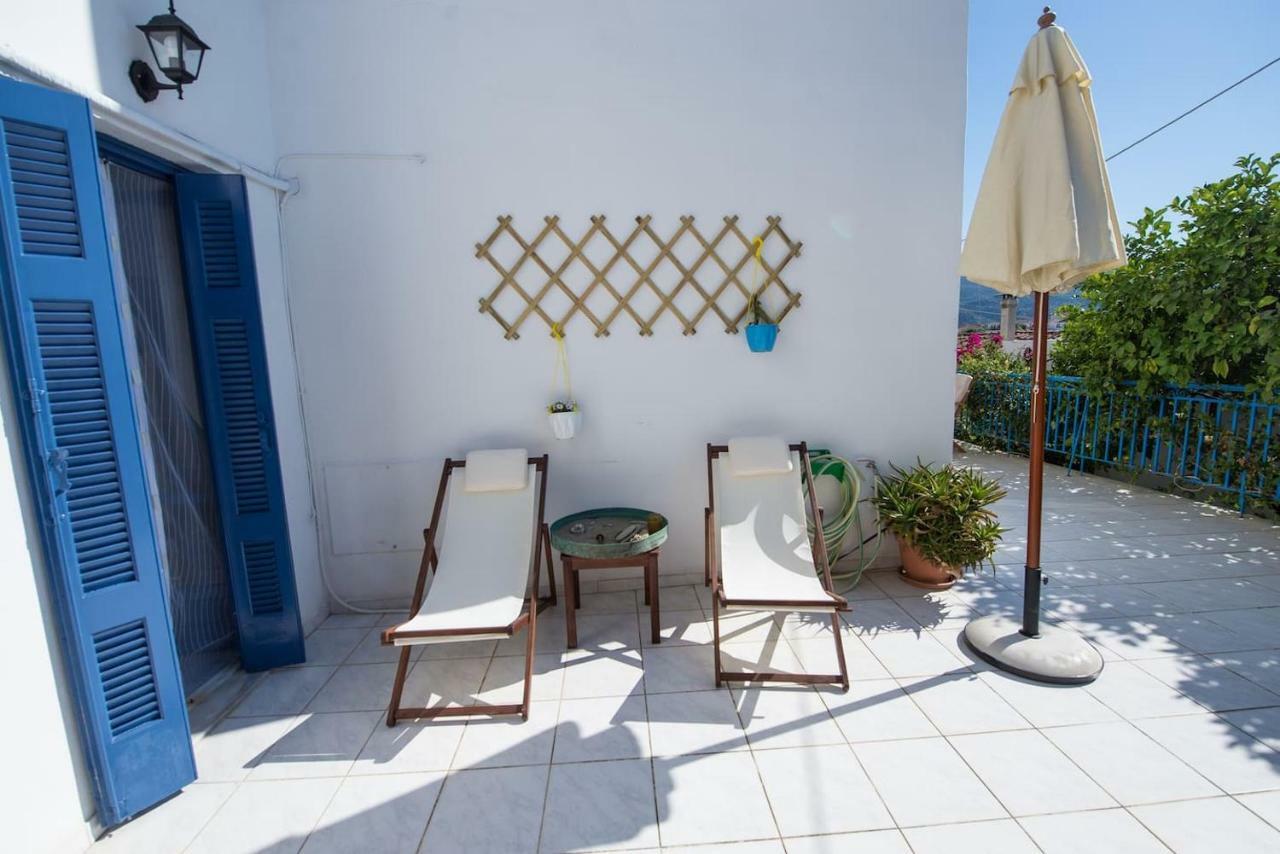 Aquarella-Stylish Veranda Apartment In Centre Of Poros Town 外观 照片