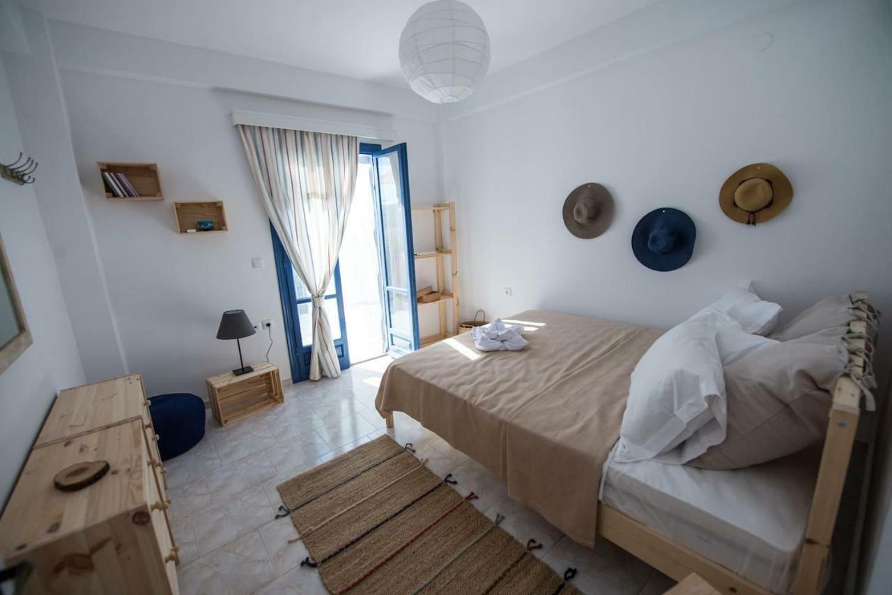 Aquarella-Stylish Veranda Apartment In Centre Of Poros Town 外观 照片