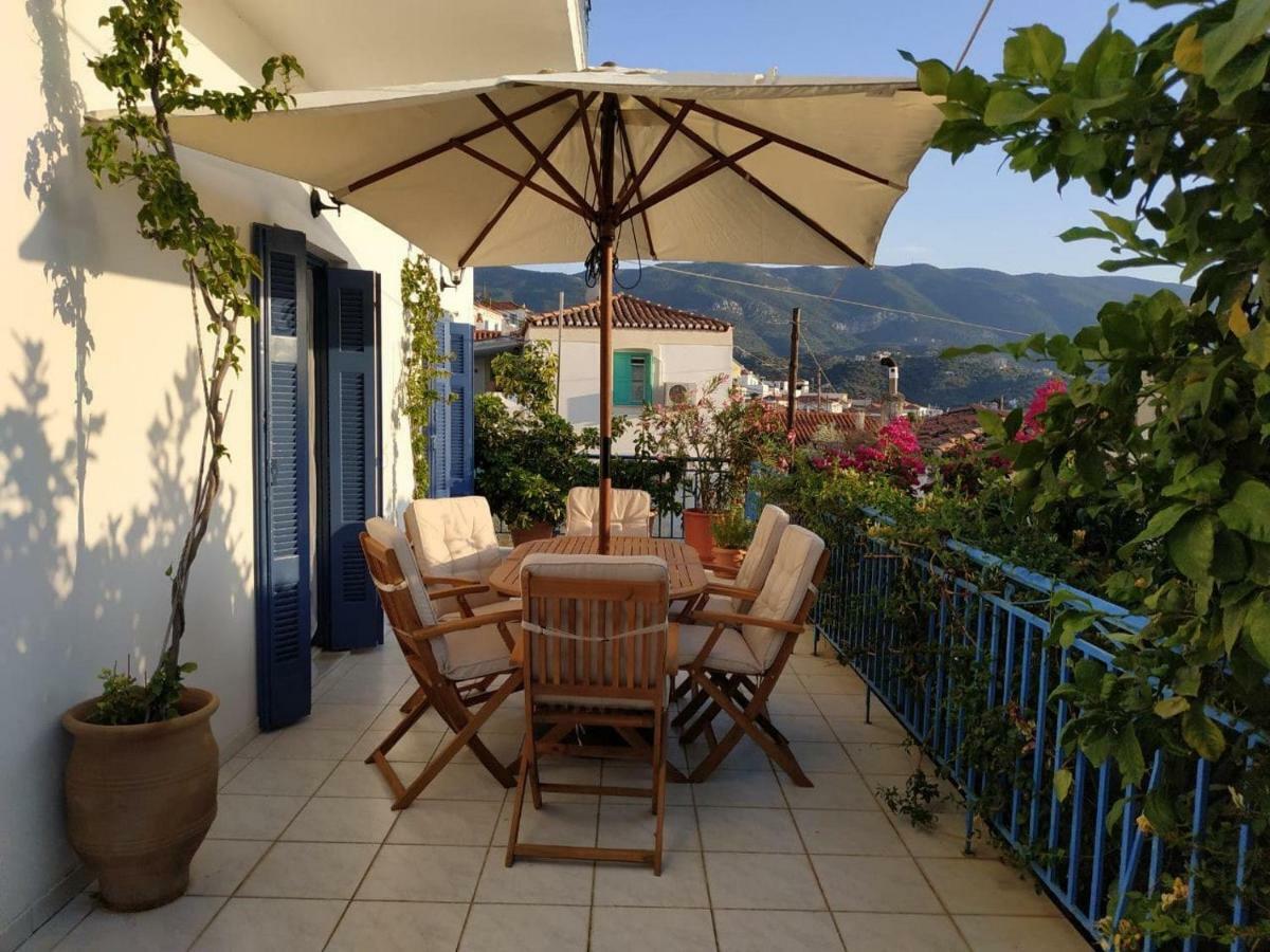 Aquarella-Stylish Veranda Apartment In Centre Of Poros Town 外观 照片